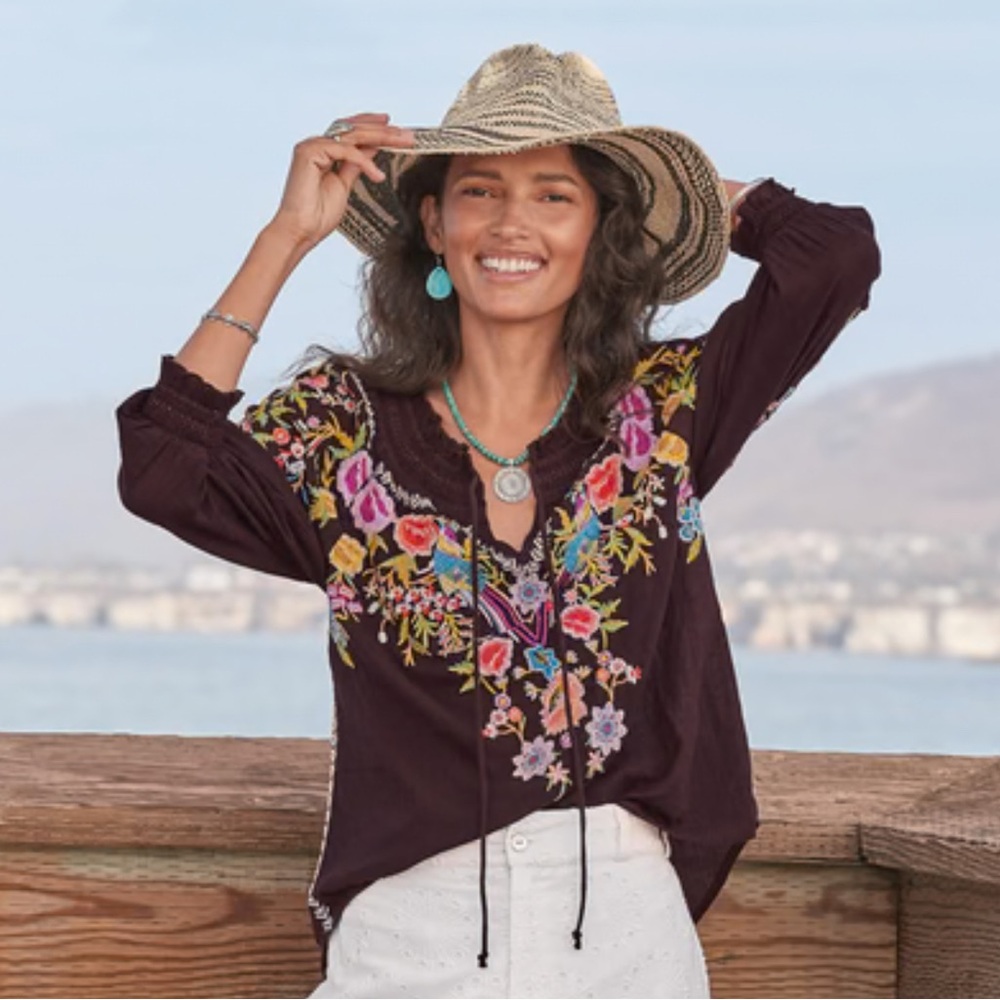 Sundance AMORA BLOOMS Top